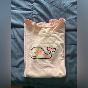 Vineyard Vines pink t shirt